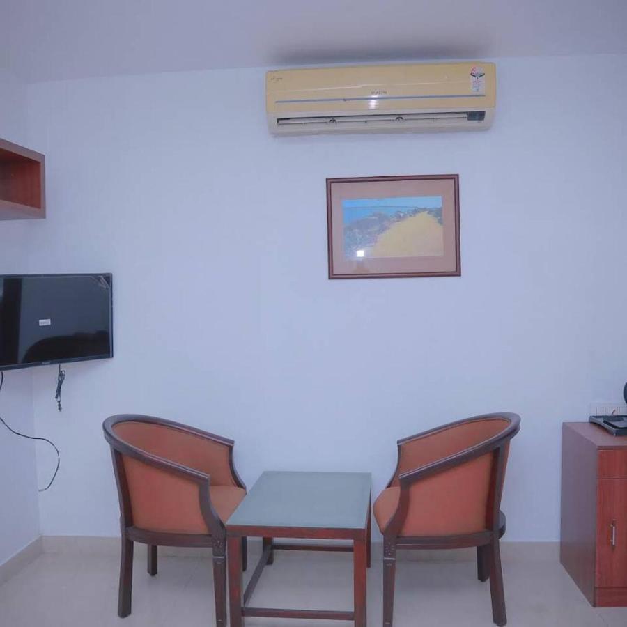 Redbell Suites Malapuram Malappuram Zewnętrze zdjęcie